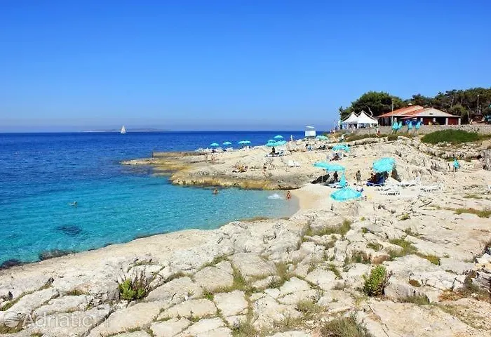 Hébergement de vacances Casa In Centro A Lussinpiccolo *