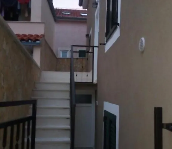 Casa In Centro A Lussinpiccolo Hébergement de vacances Mali Lošinj