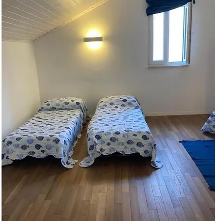 Casa In Centro A Lussinpiccolo 別荘 マリ・ロシニュ